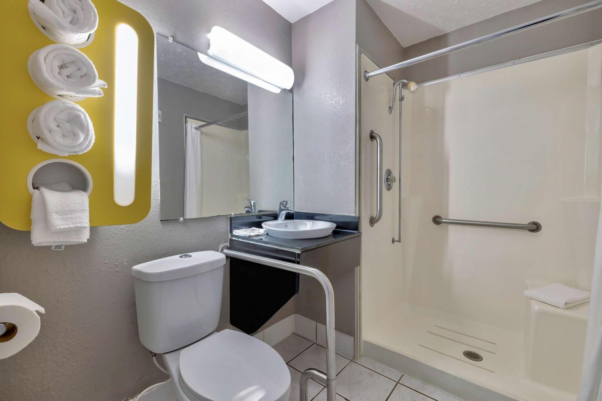 Motel 6-Oshkosh, Wi Ngoại thất bức ảnh