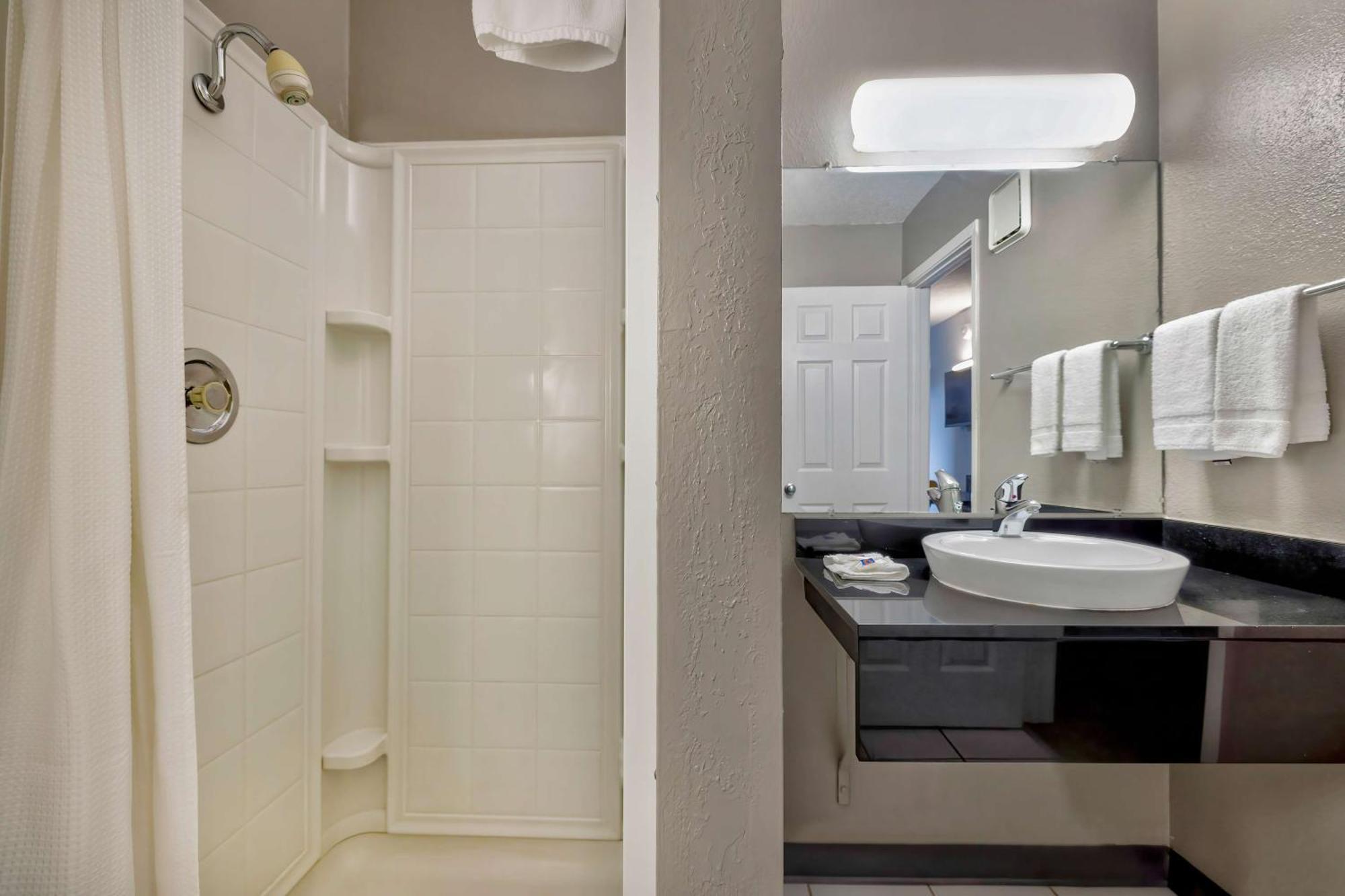 Motel 6-Oshkosh, Wi Ngoại thất bức ảnh