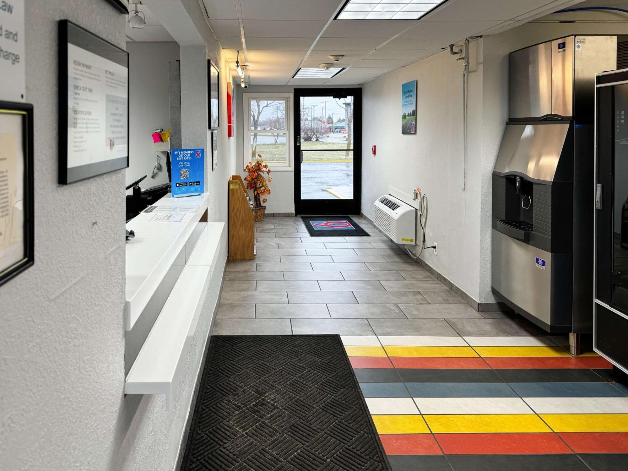 Motel 6-Oshkosh, Wi Ngoại thất bức ảnh