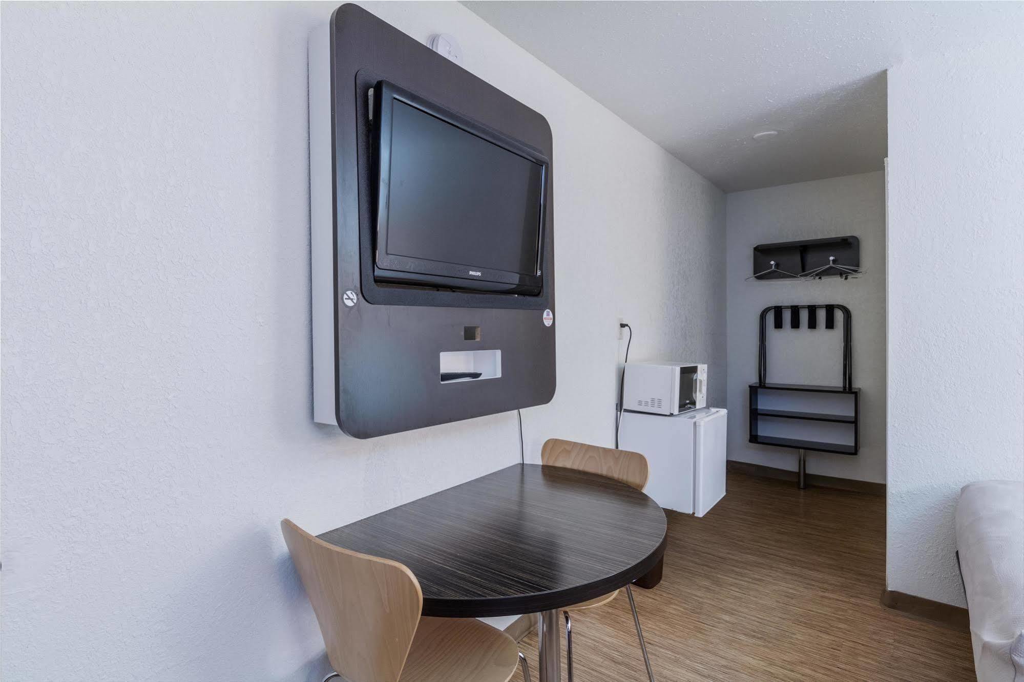 Motel 6-Oshkosh, Wi Ngoại thất bức ảnh