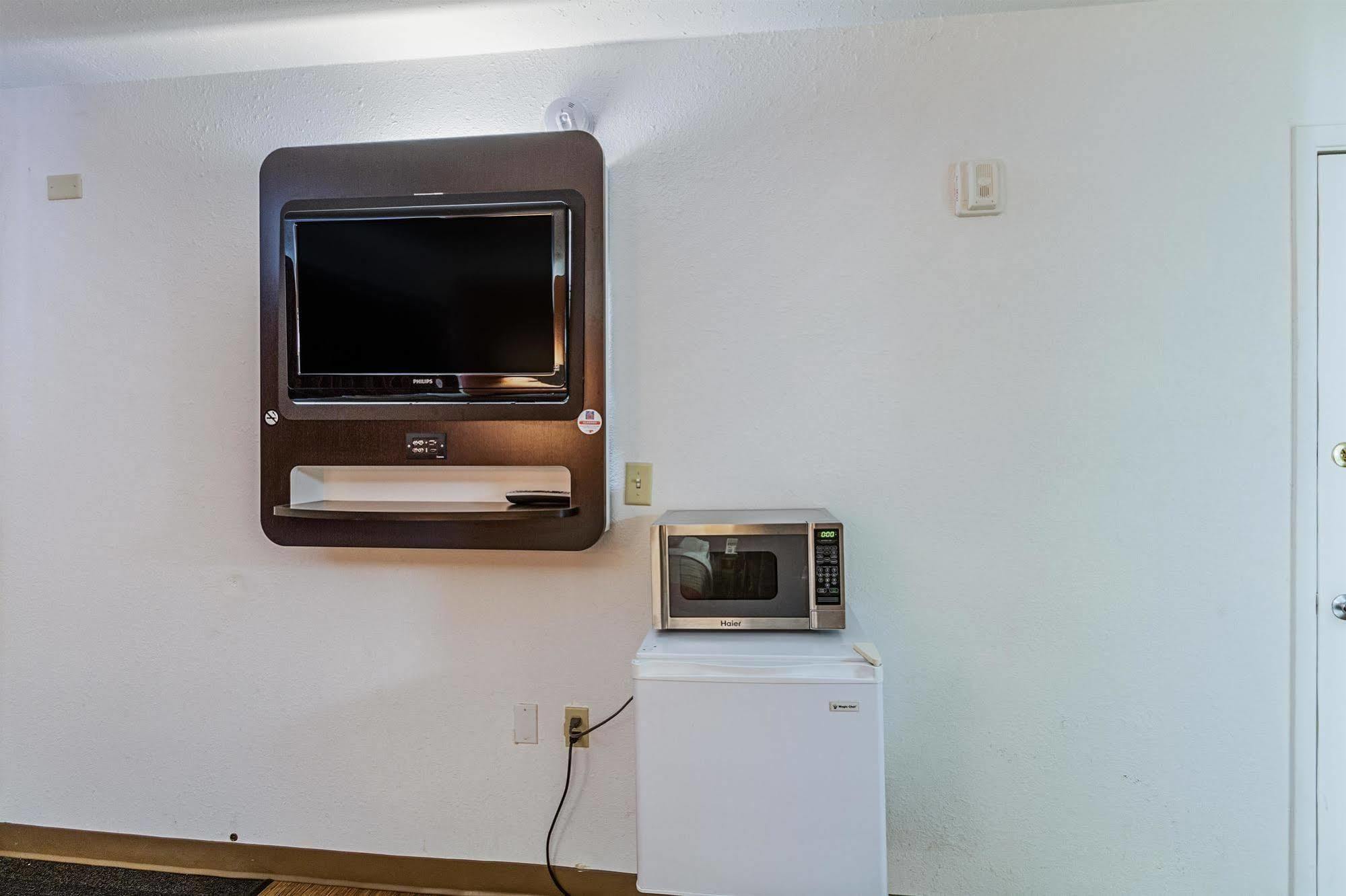 Motel 6-Oshkosh, Wi Ngoại thất bức ảnh
