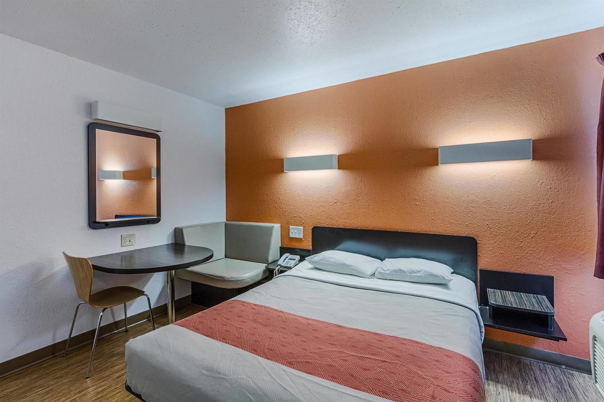Motel 6-Oshkosh, Wi Ngoại thất bức ảnh