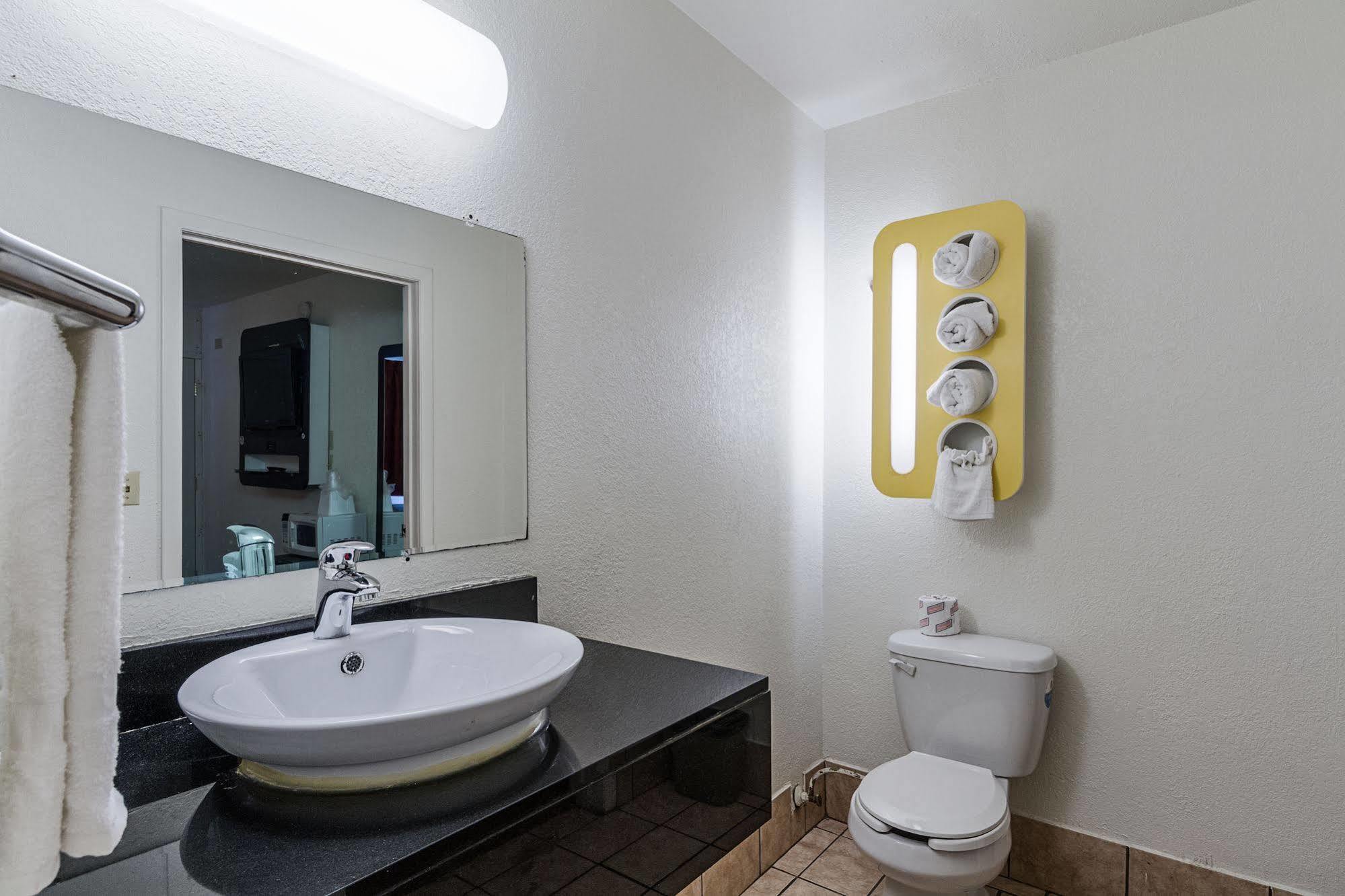 Motel 6-Oshkosh, Wi Ngoại thất bức ảnh