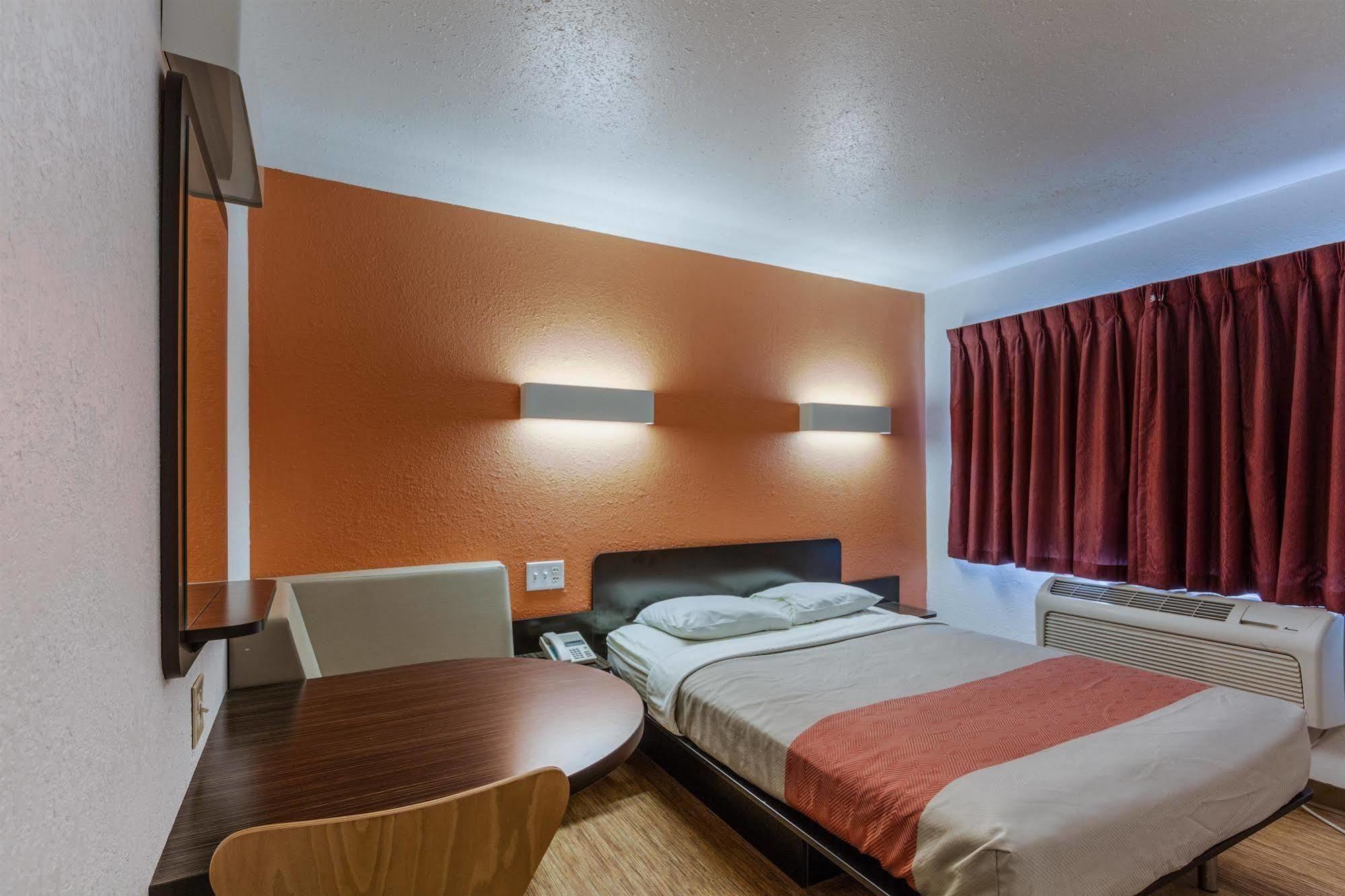 Motel 6-Oshkosh, Wi Ngoại thất bức ảnh
