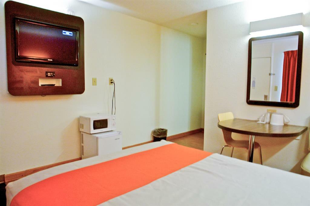 Motel 6-Oshkosh, Wi Phòng bức ảnh